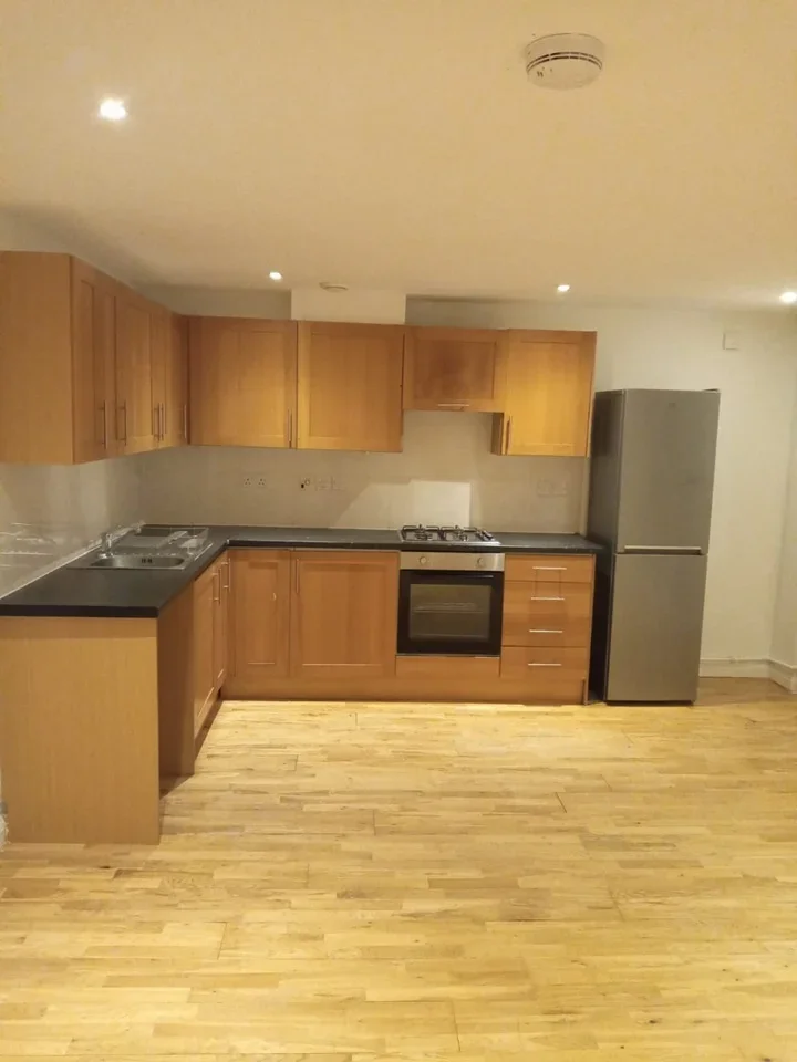 Flat Windsor Close in Greater London