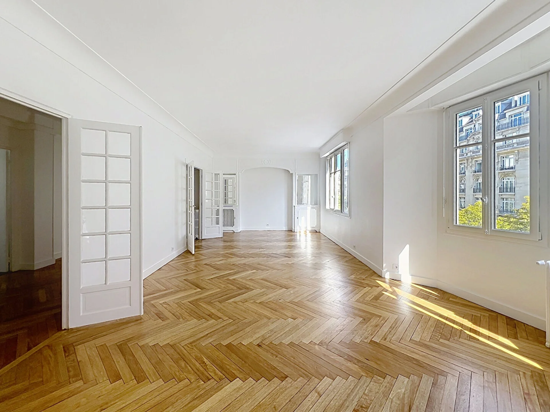Appartement Avenue Hoche à Paris