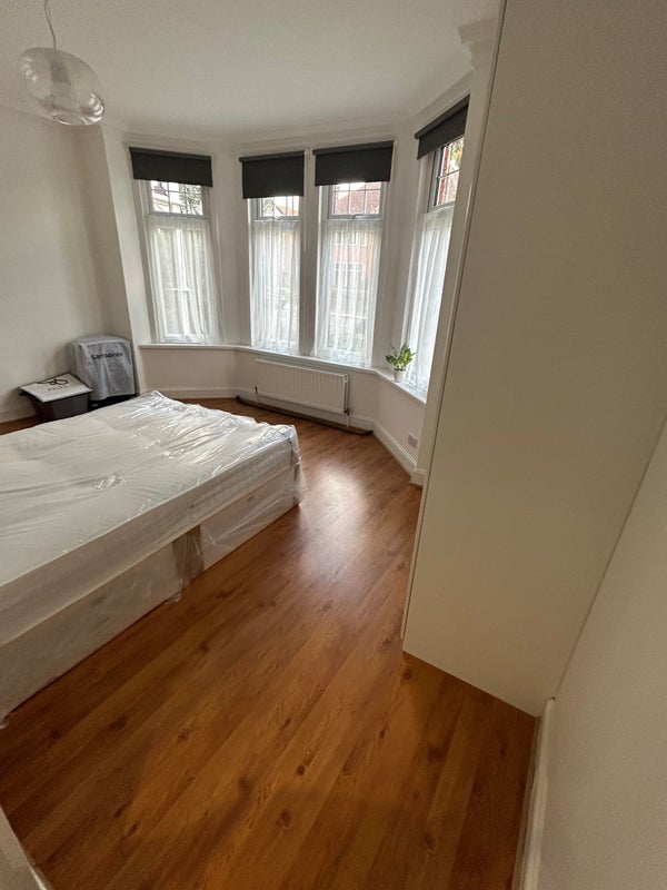 Room Fox Lane in Greater London