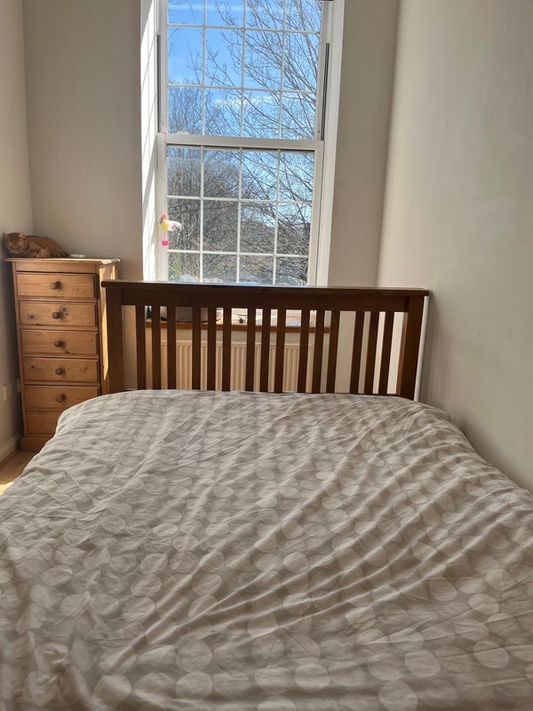 Room Byegrove Road in Greater London