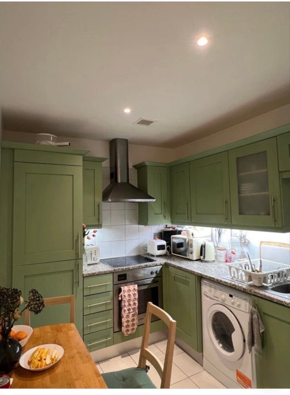 Room Belvedere Road in Greater London