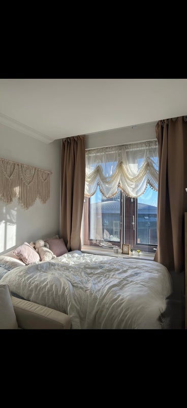 Room Belvedere Road in Greater London
