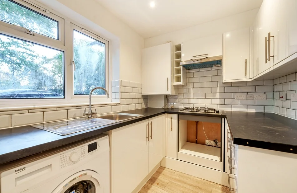 Flat Stanstead Road in London