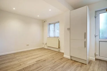 Flat Stanstead Road in London