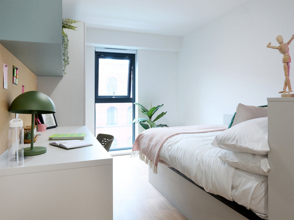 Room Pump Works Close in Nottingham