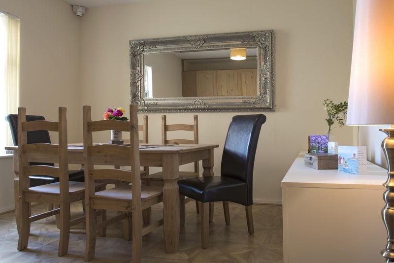 Room Saint Mary's Road in Liverpool