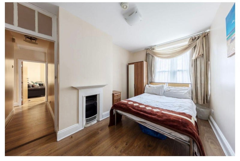 Room Thames Street in Greater London