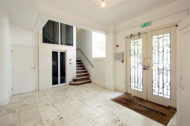 Flat Hampstead Road in Greater London