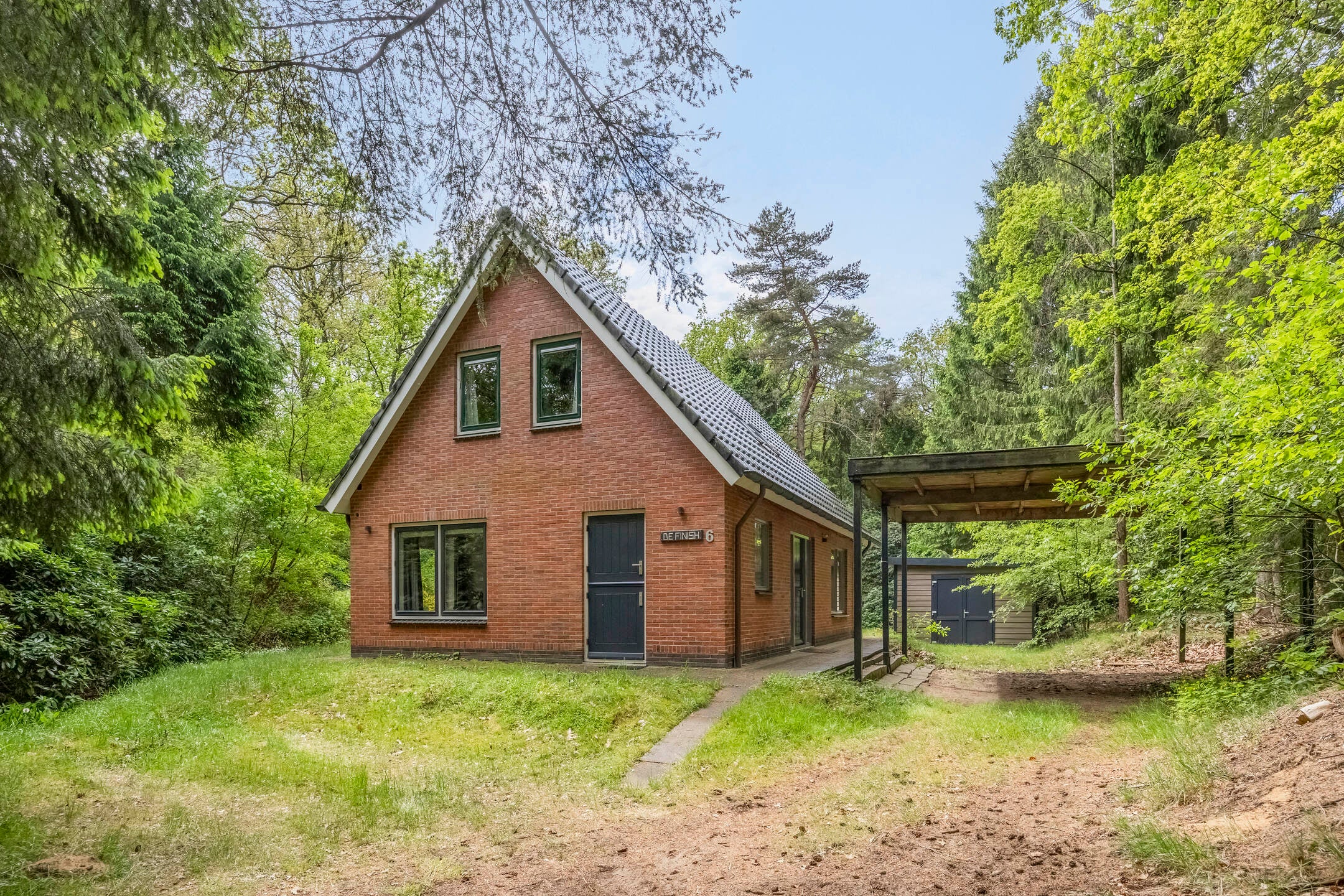 Huis Hertenpad 6 in Norg