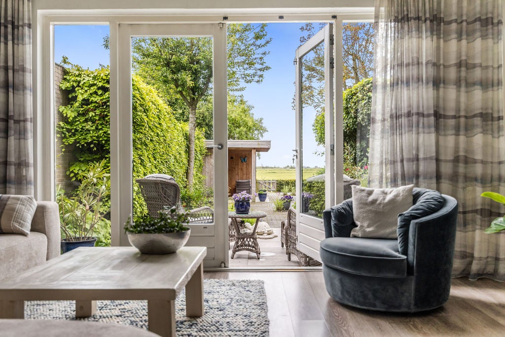 Hoekwoning te koop: Zeskanter 16, Sneek