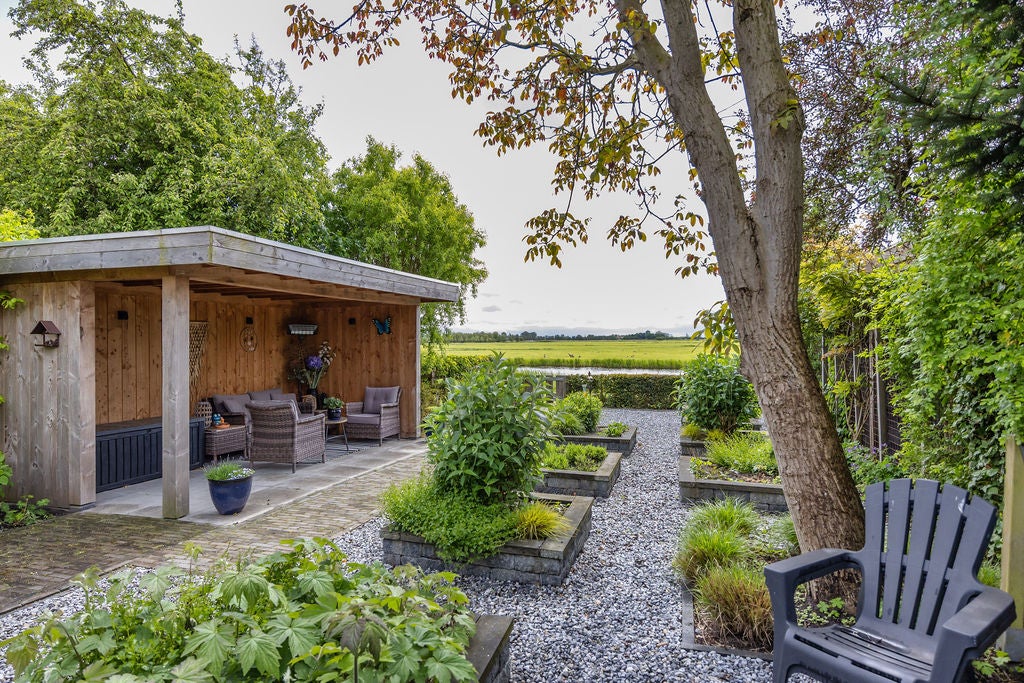 Hoekwoning te koop: Zeskanter 16, Sneek