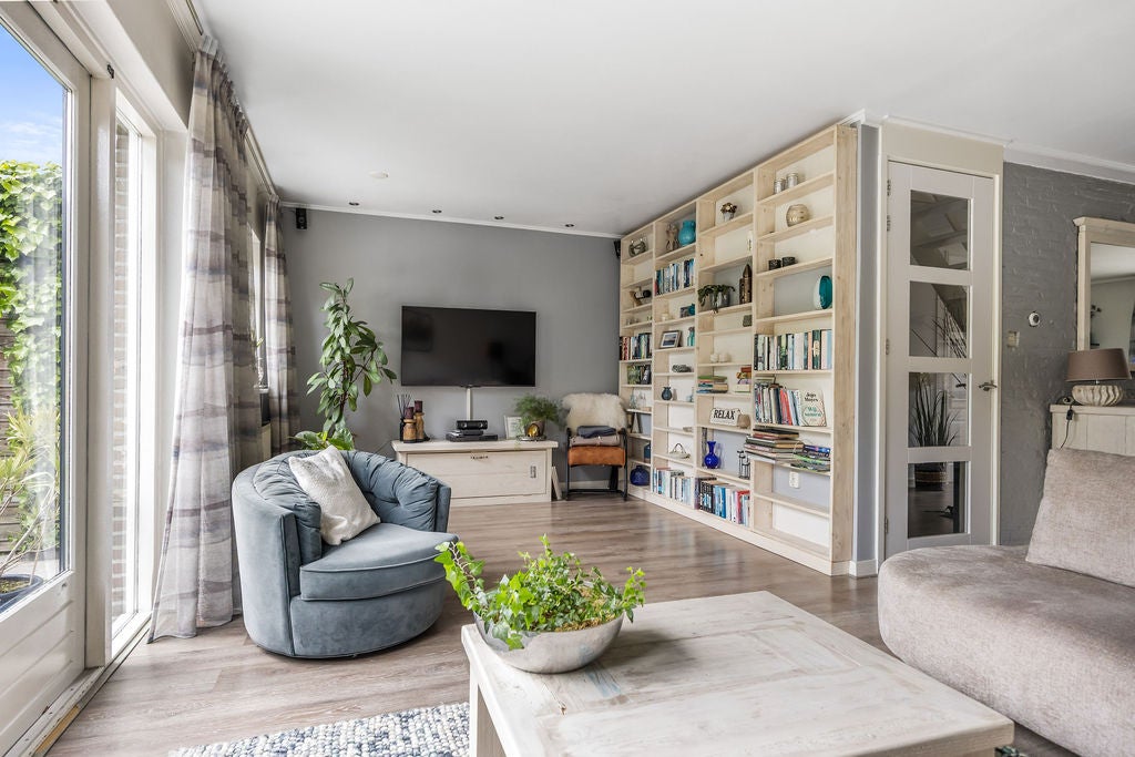 Hoekwoning te koop: Zeskanter 16, Sneek