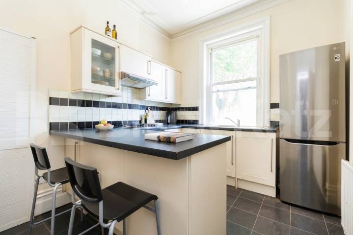Flat Iverson Road in Greater London