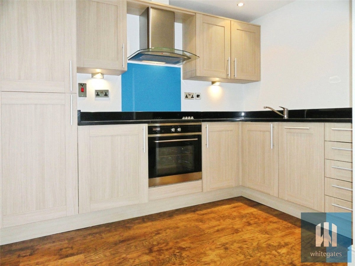 Flat Wakefield Road in Kirklees