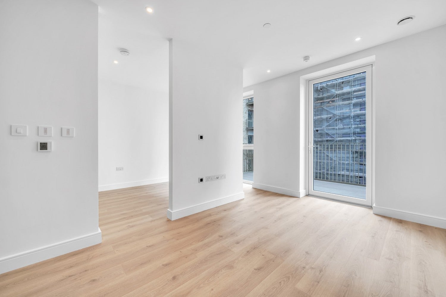 Flat Abbeydale Road in Greater London