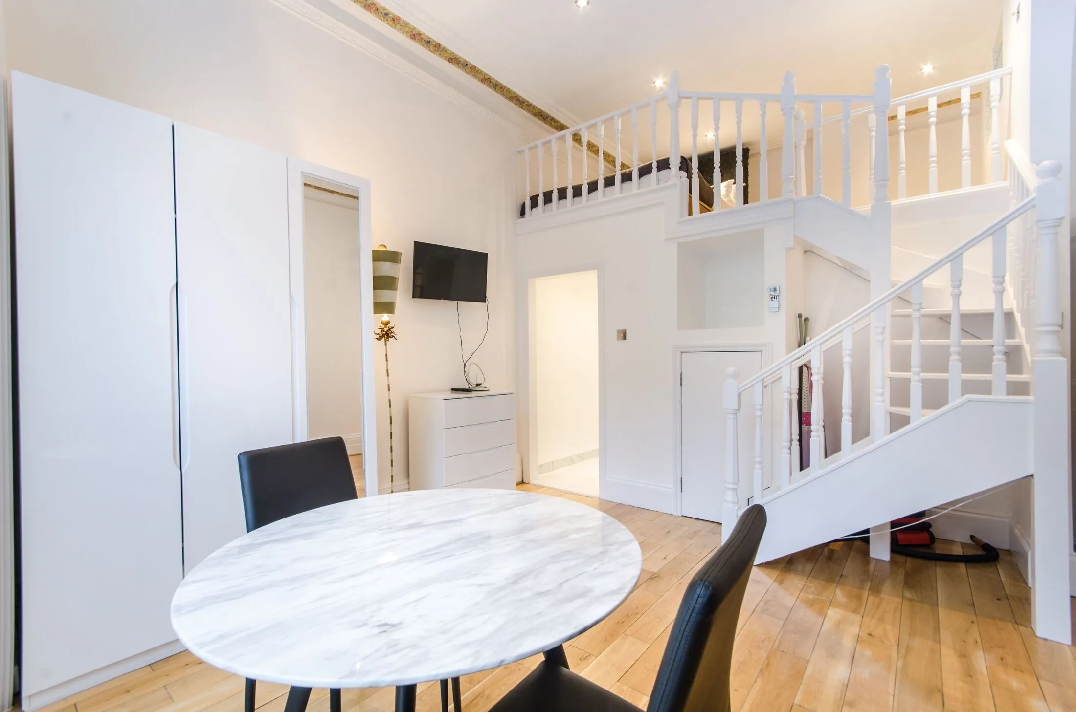 Flat Templeton Place in Greater London