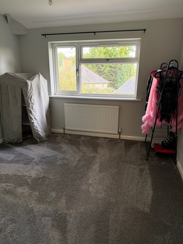Room Cropwell Green in Nottingham
