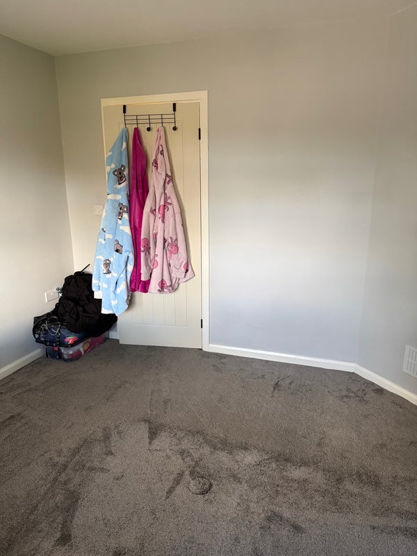 Room Cropwell Green in Nottingham
