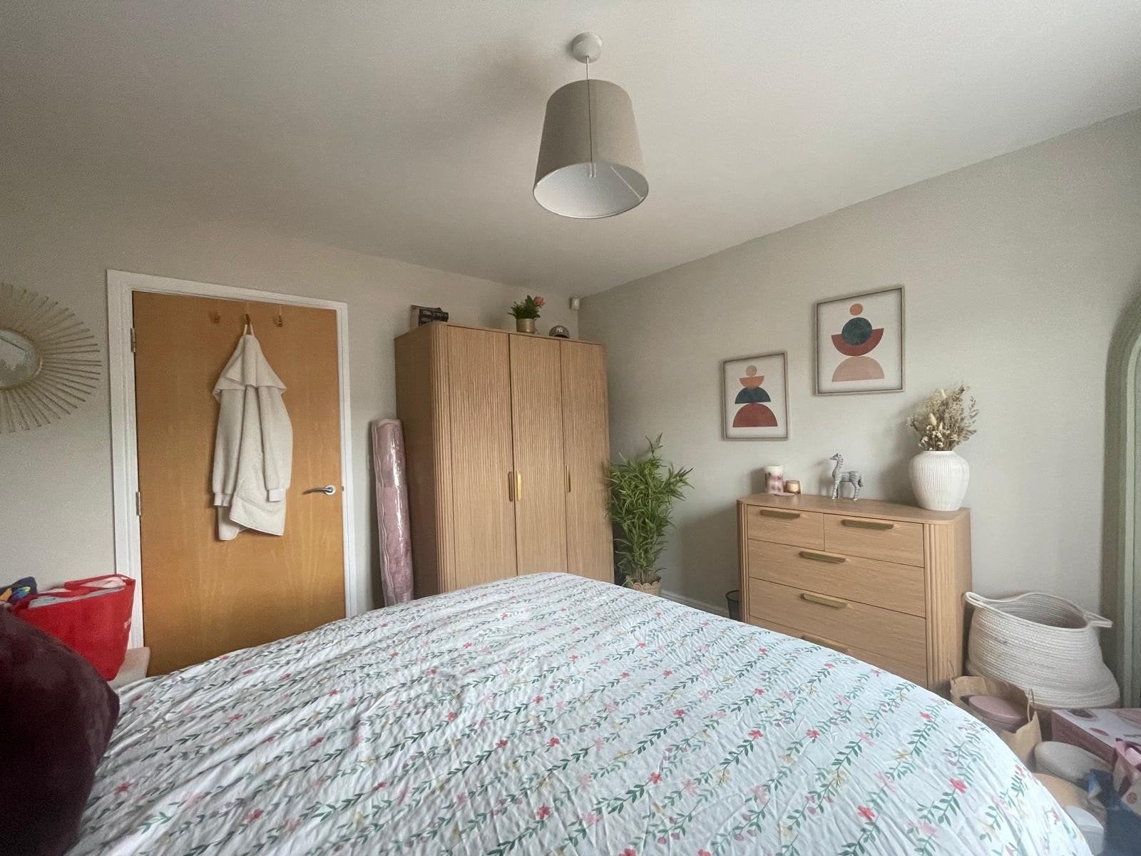Flat Kirkstall Road in Leeds