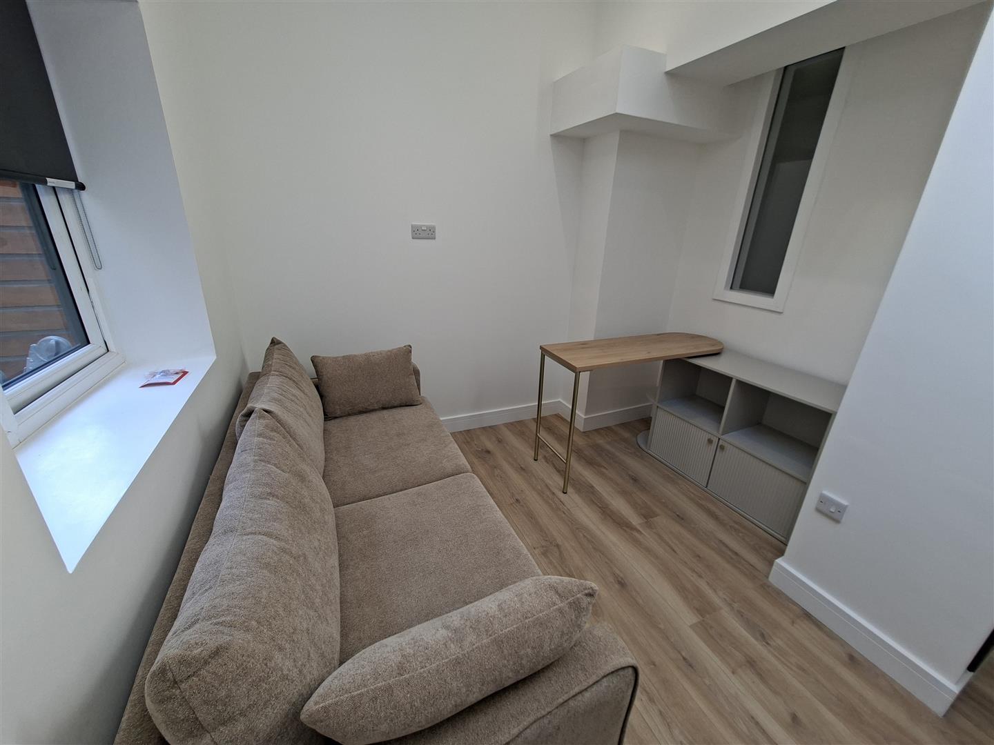 Flat Crwys Road in Cardiff