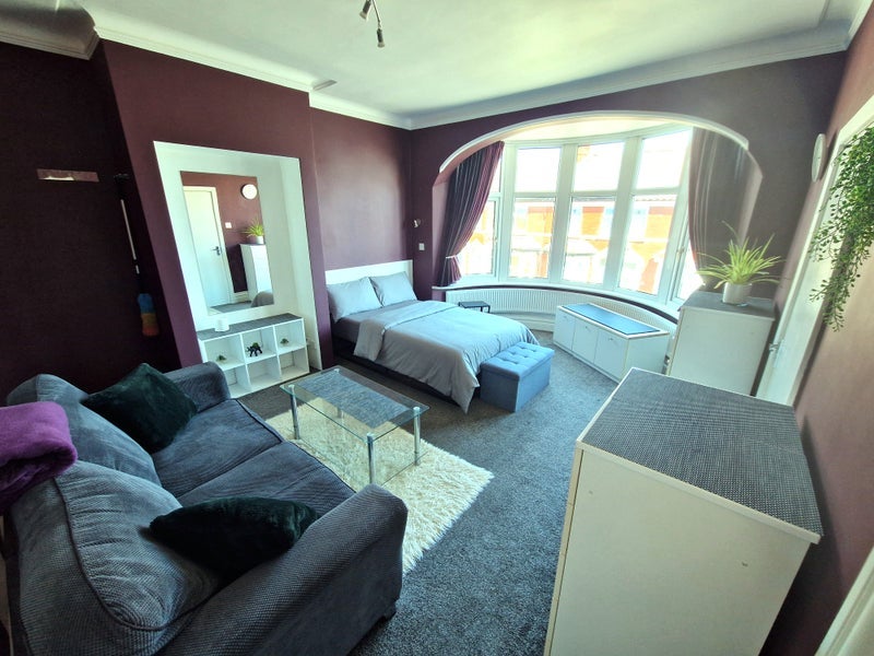 Flat Cornwall Avenue in Blackpool