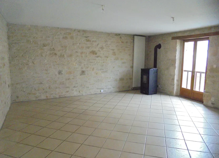 Appartement Rue du Chapitre à Festieux