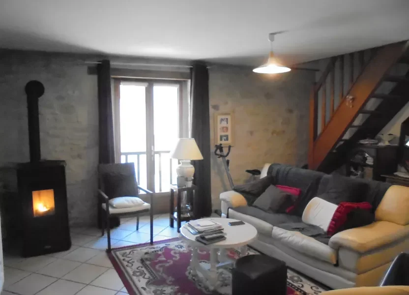 Appartement Rue du Chapitre à Festieux