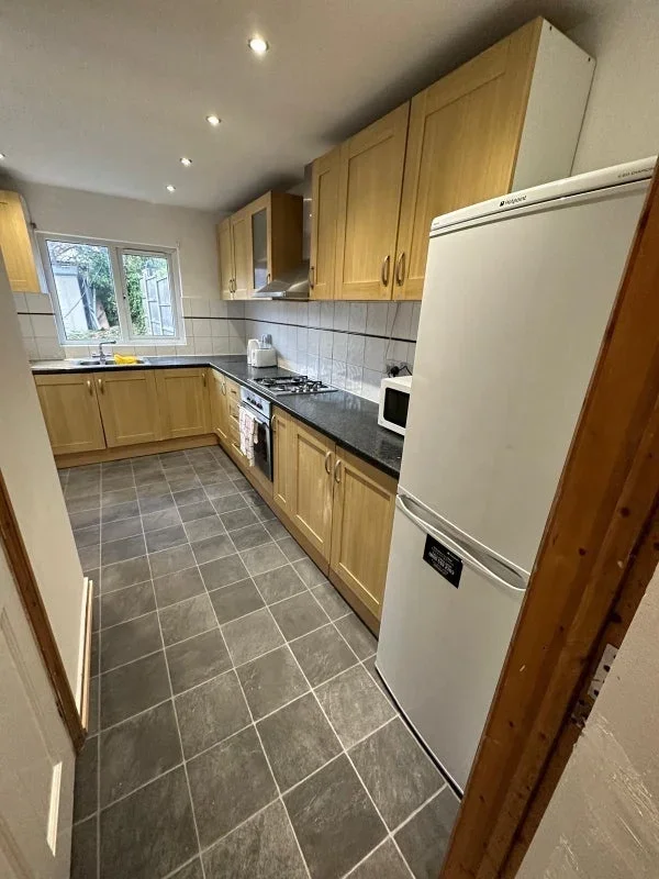 Room Beaumont Avenue in Greater London