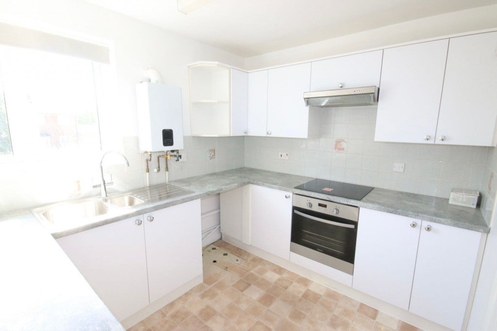 Flat Badgers Close in Flitwick