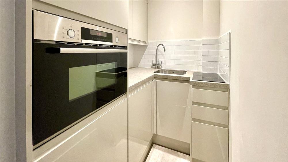 Flat Devonshire Street in City of Westminster