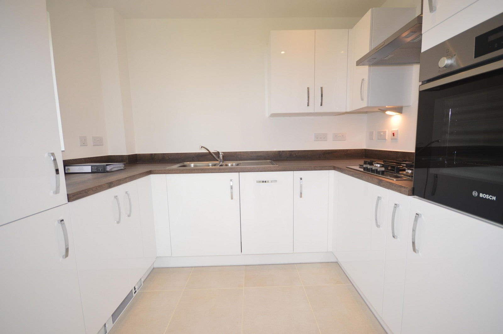 Flat Harwood Close in Horsham