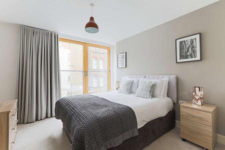 Flat St George's Road in Greater London