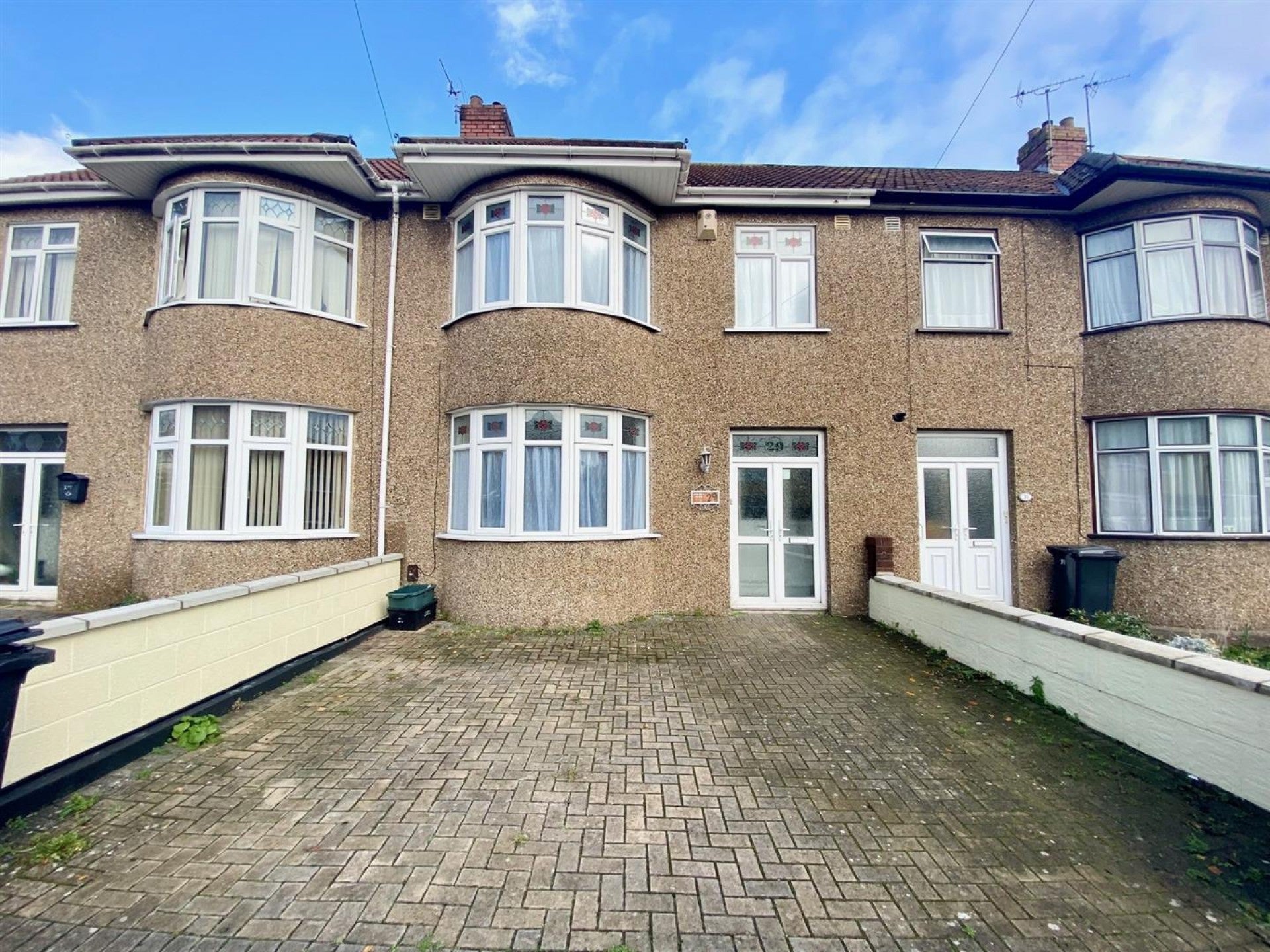 House Stoneleigh Crescent in Bristol
