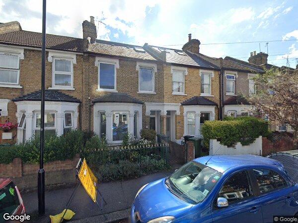 Room Adelaide Road in Greater London