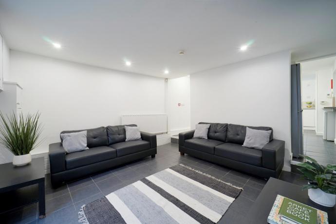 House Burchett Place in Leeds