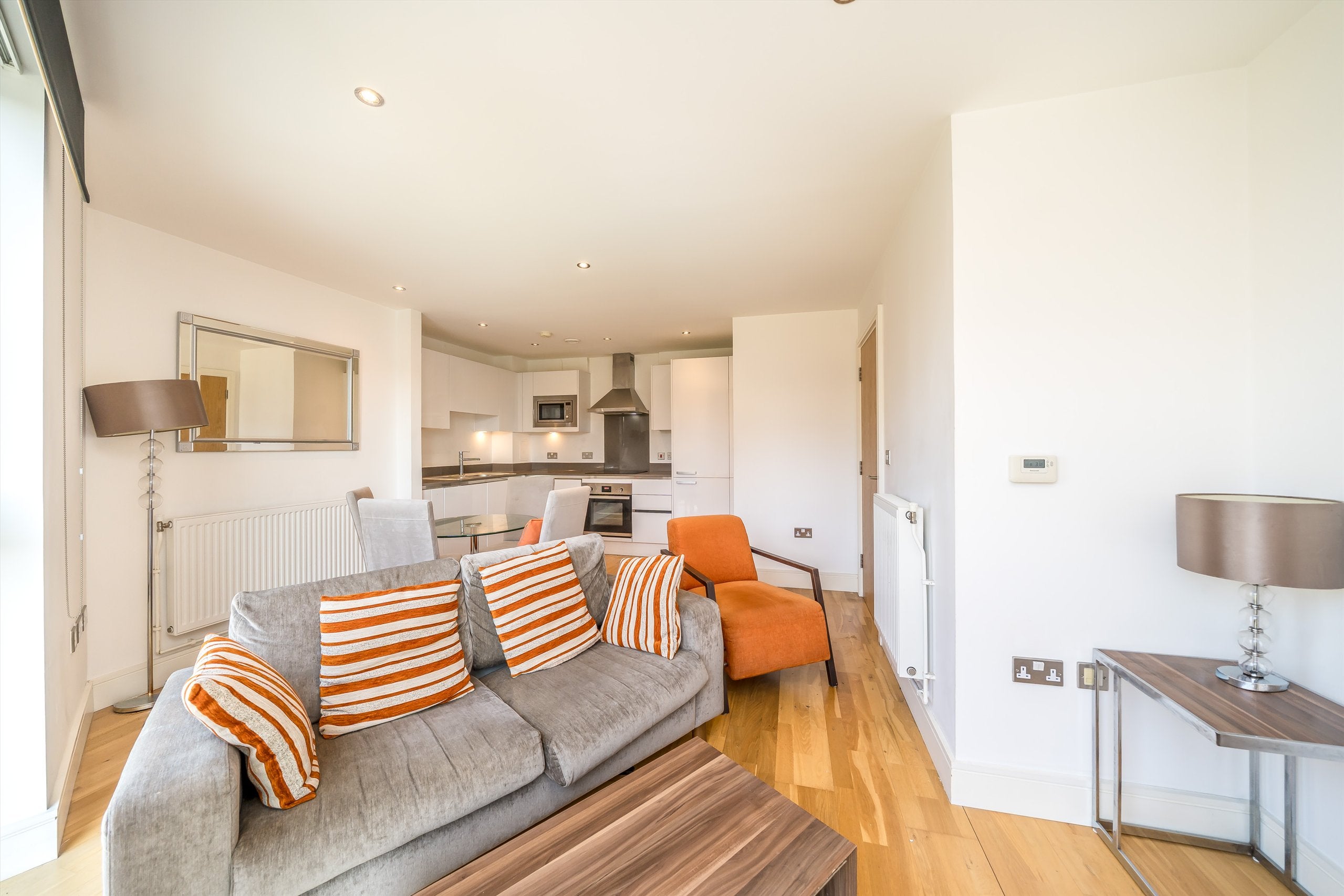 Flat Dowells Street in Greater London