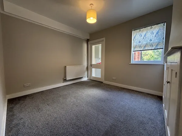 Flat Vicarage Road in Maidstone