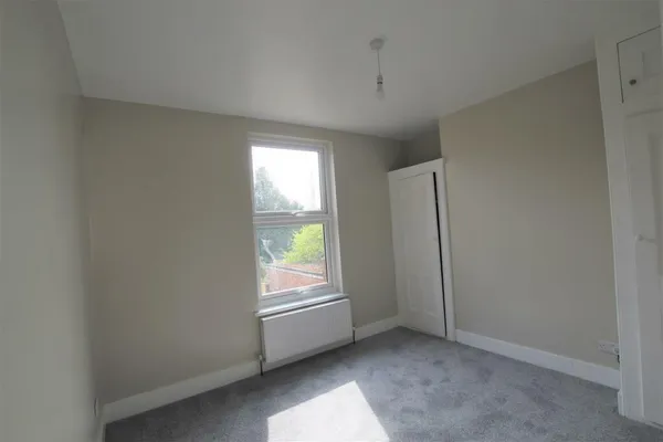 Flat Vicarage Road in Maidstone