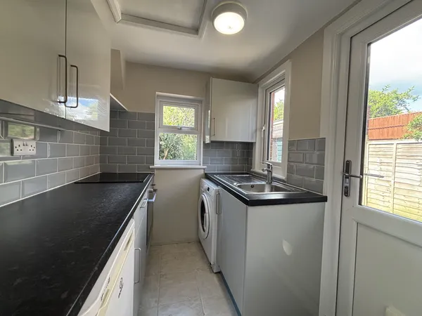 Flat Vicarage Road in Maidstone