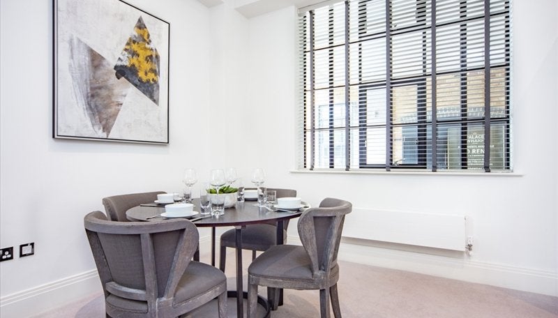Flat Rainville Road in Greater London