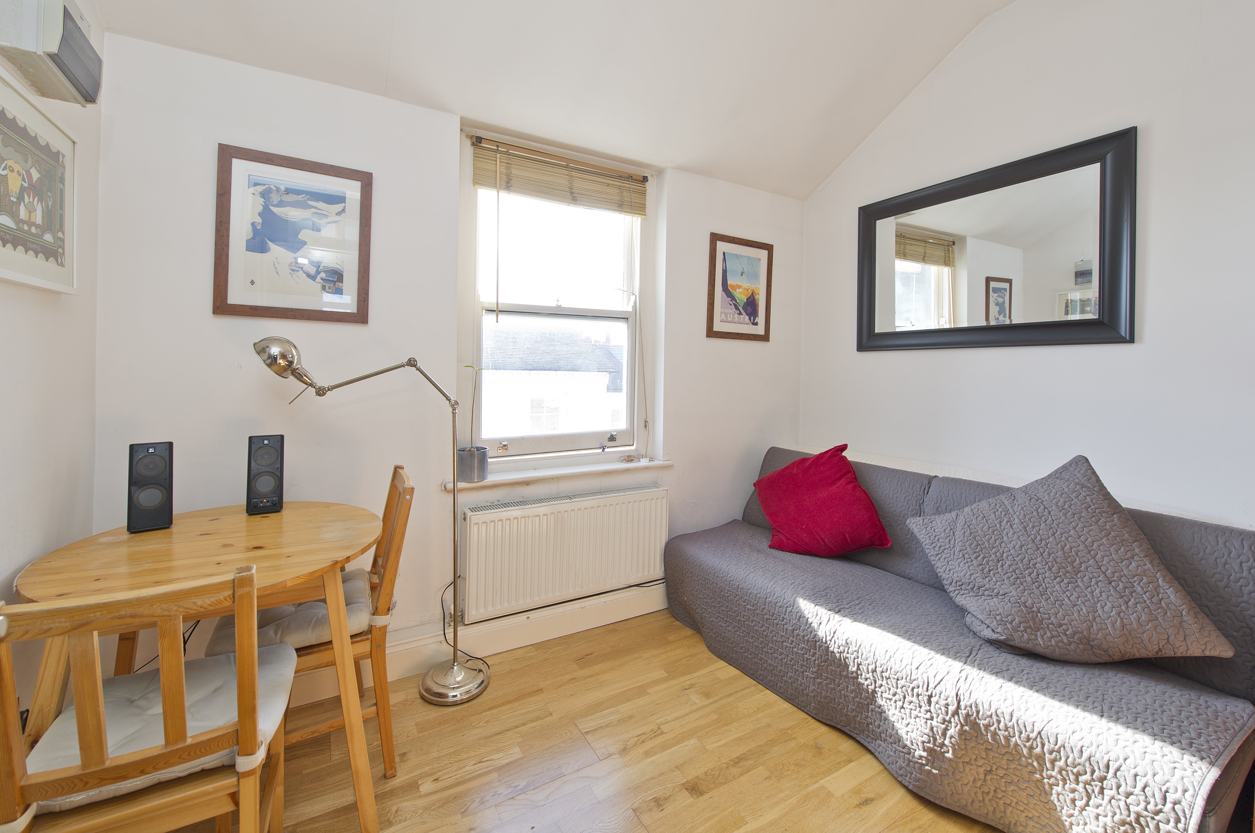 Flat Richmond Hill in Greater London