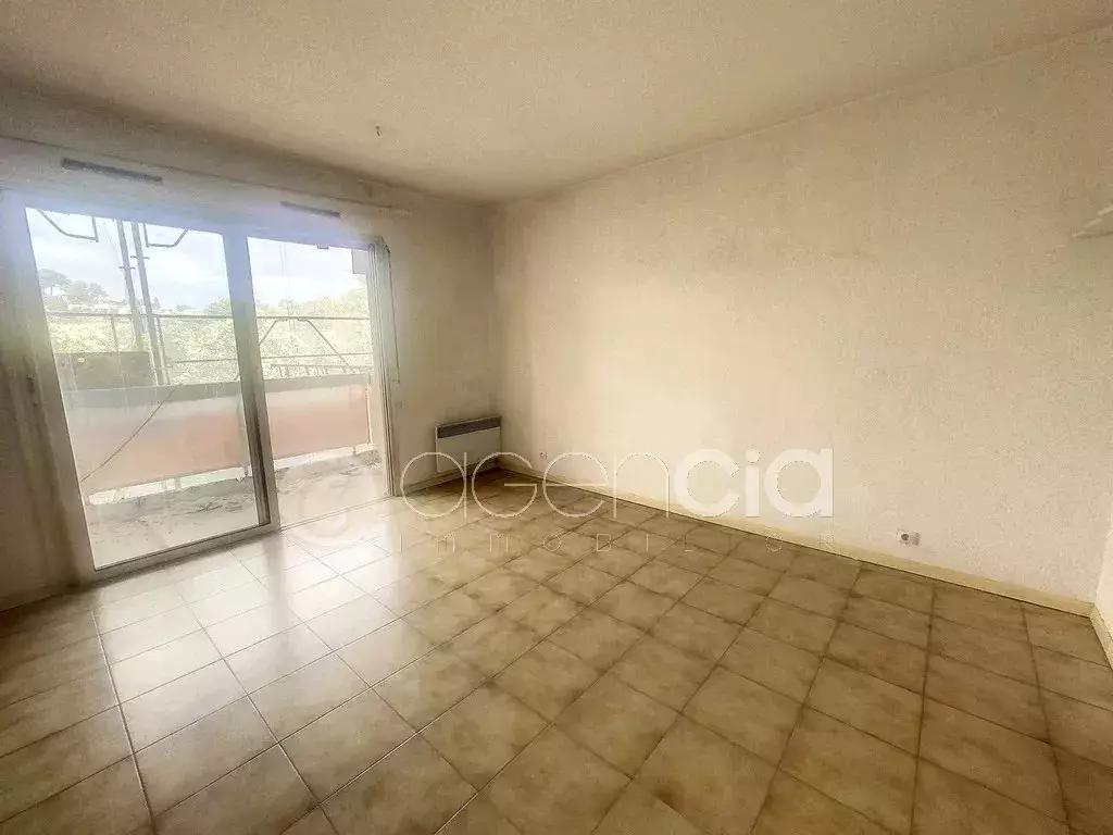 Room Rue du Colonel Mattei in Le Cannet