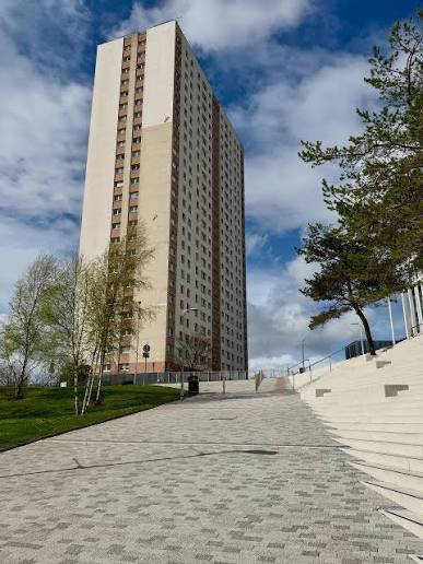 Flat Grafton Place in Glasgow