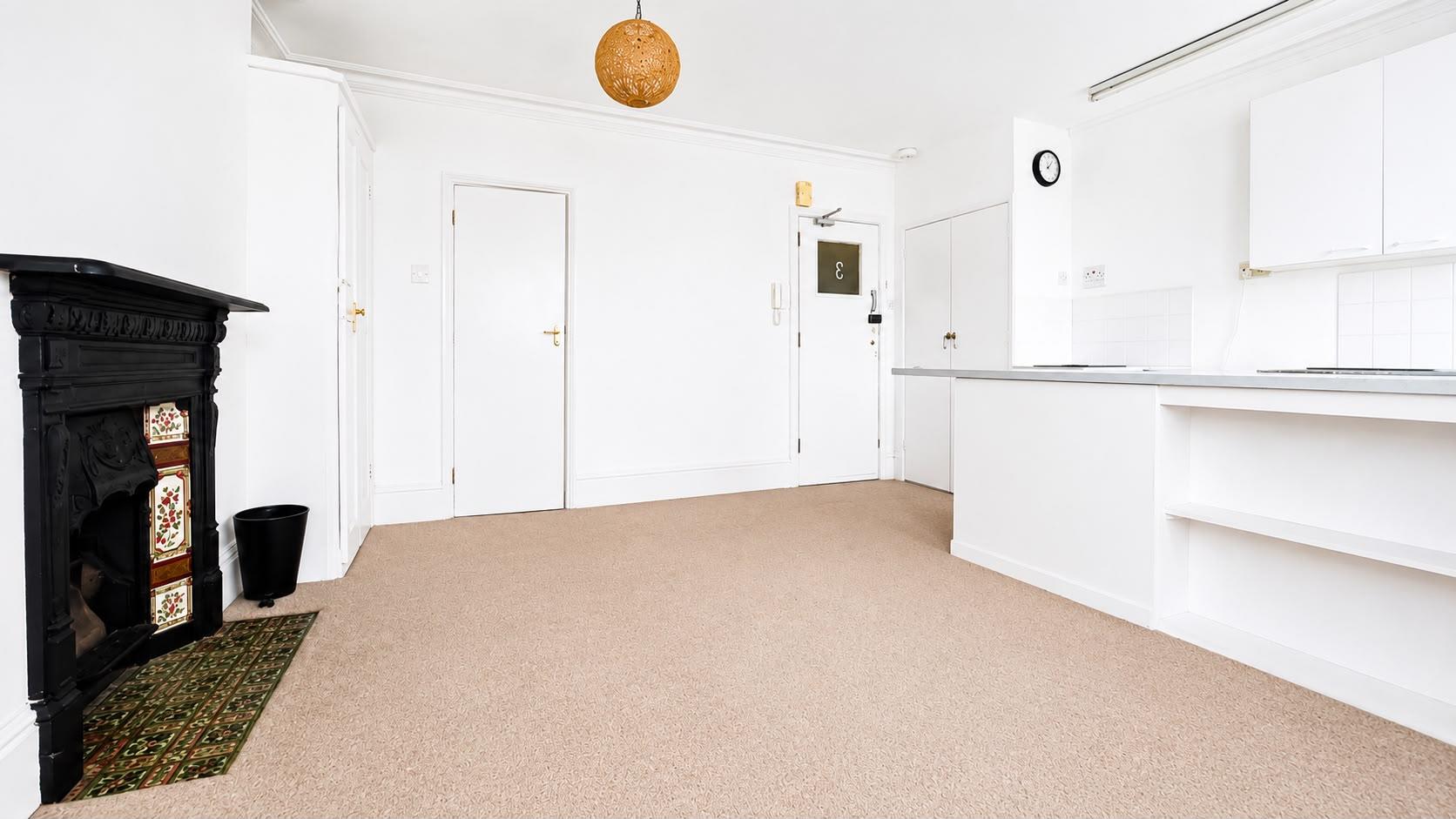 Flat Glebe Villas in Portslade by Sea