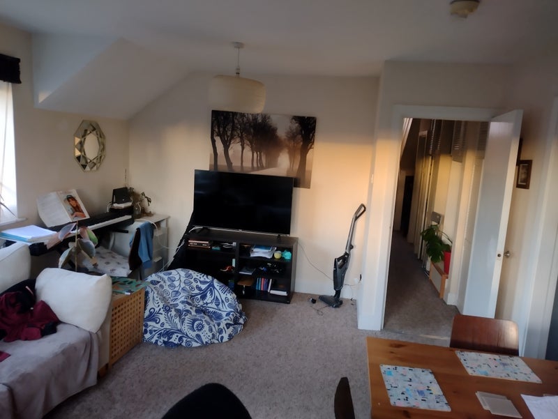 Room Lancaster Road in Manchester