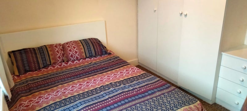 Room Lancaster Road in Manchester