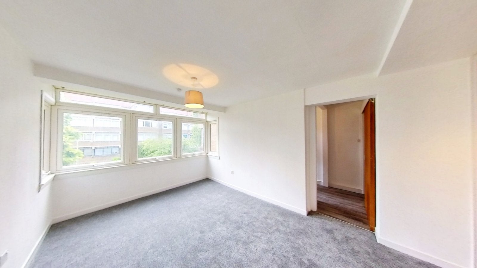 Flat Lethington Avenue in Glasgow