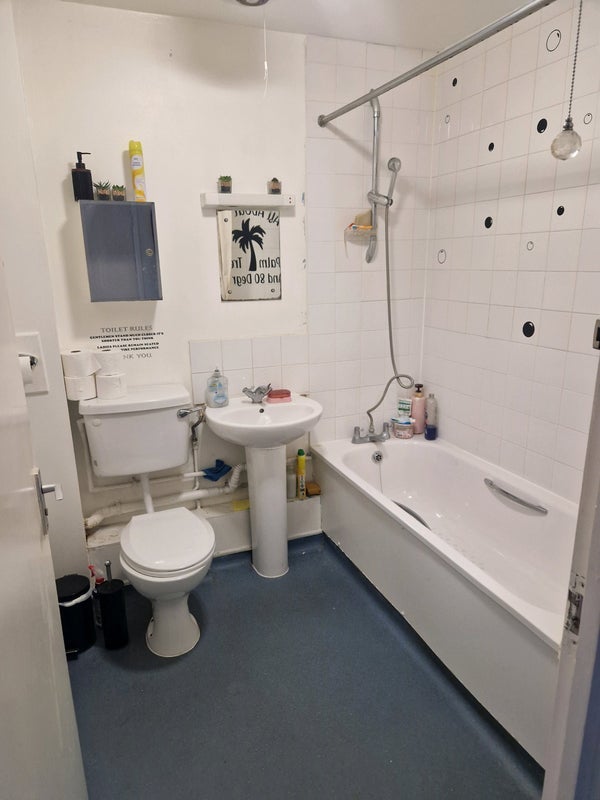 Room Queensbridge Road in Greater London