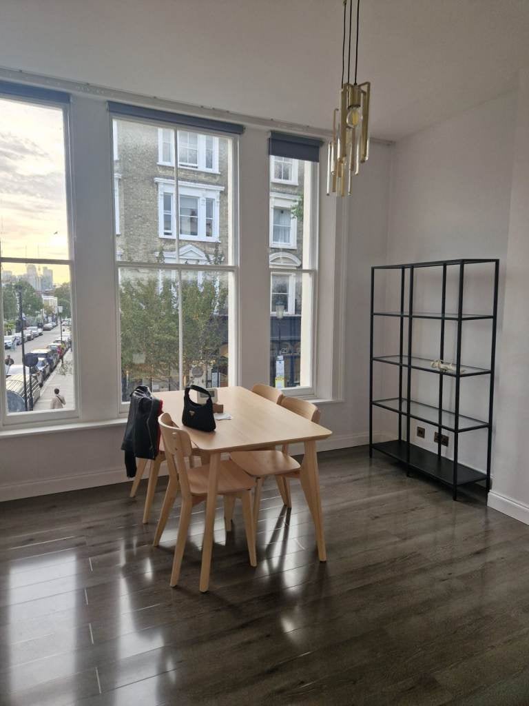 Flat All Saints Road in Greater London