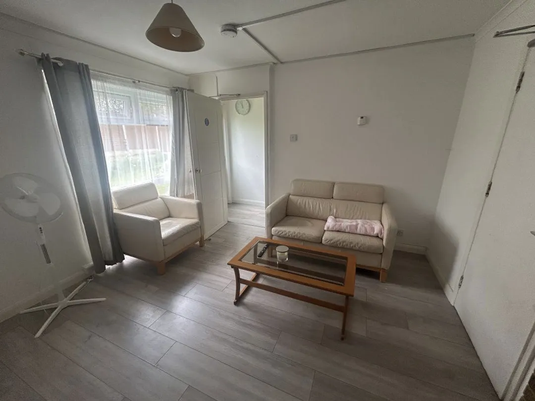 Room Somner Close in Canterbury